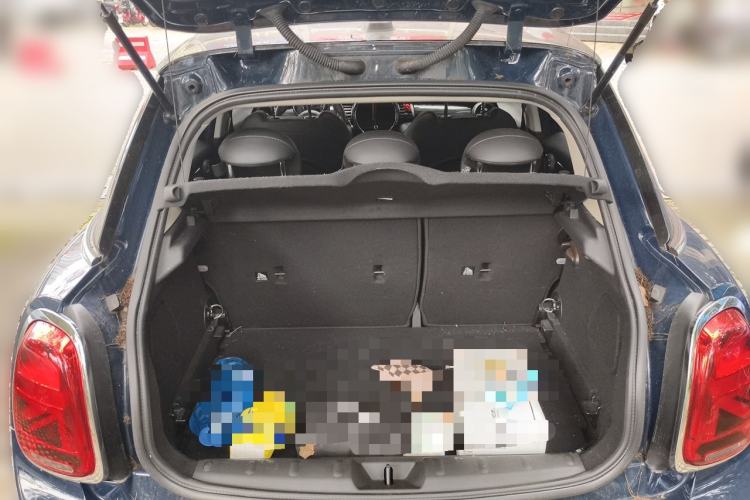 Used MINI 2018 1.5T COOPER Artist Five-Door Edition Trunk