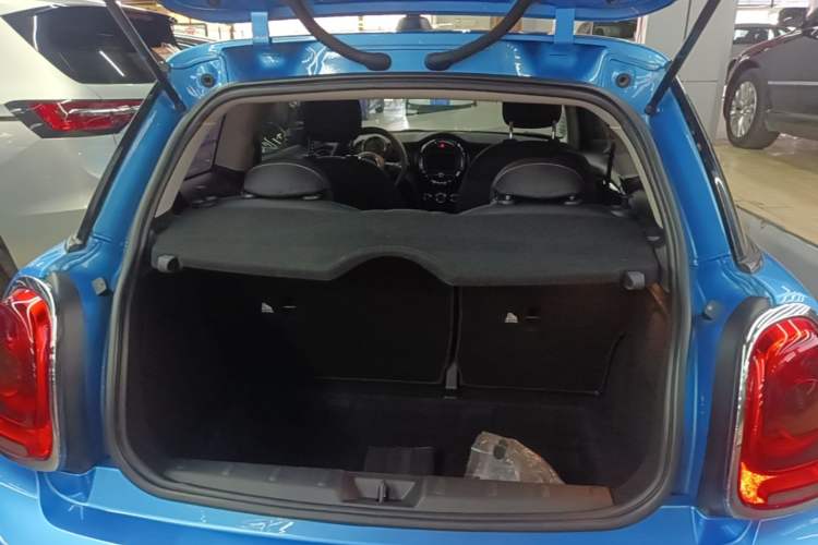 Used MINI 2018 1.5T ONE PLUS Trunk