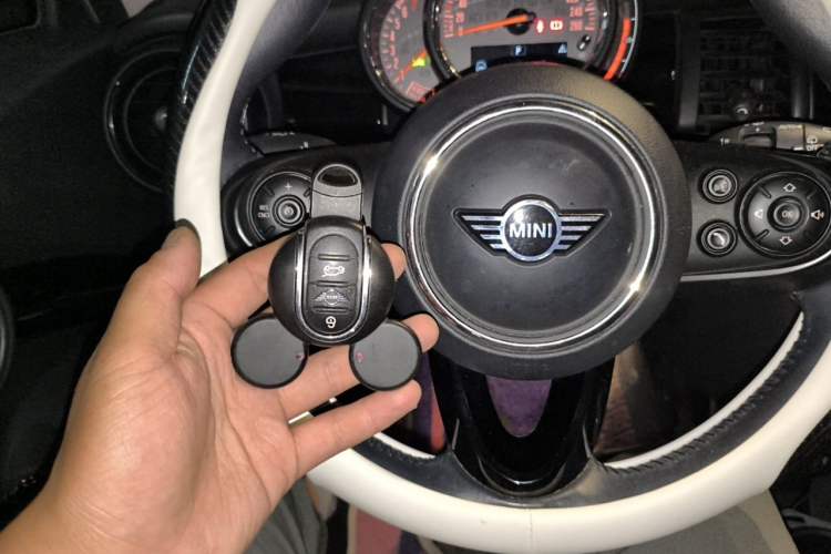 Used MINI 2018 1.5T ONE PLUS Vehicle Key