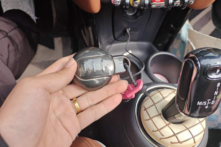 Used MINI 2018 1.5T COOPER CABRIO Artist Vehicle Key
