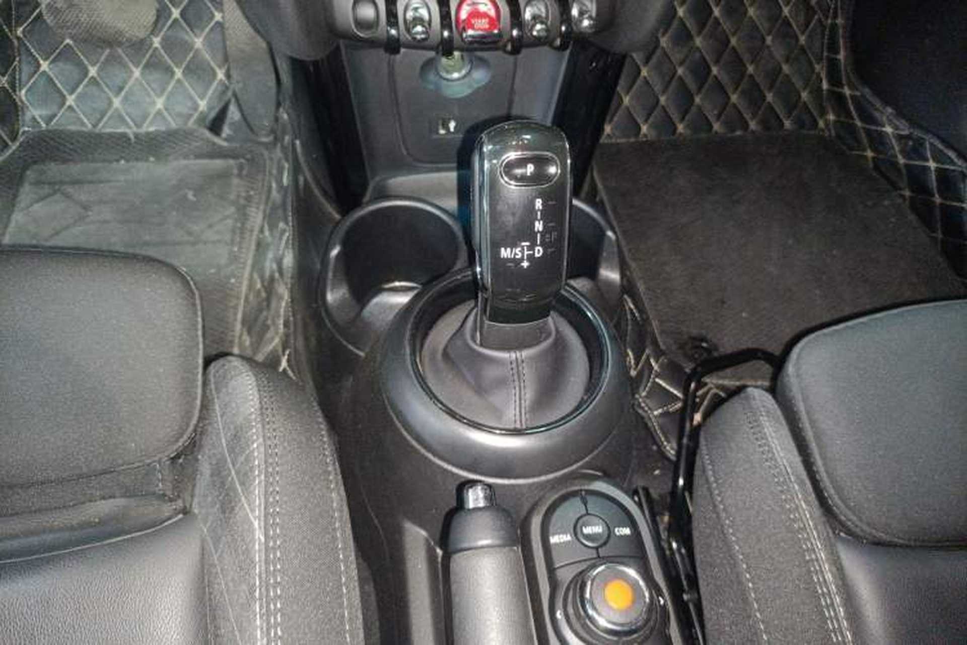 Used MINI 2018 1.5T COOPER Classic Edition Gear Lever