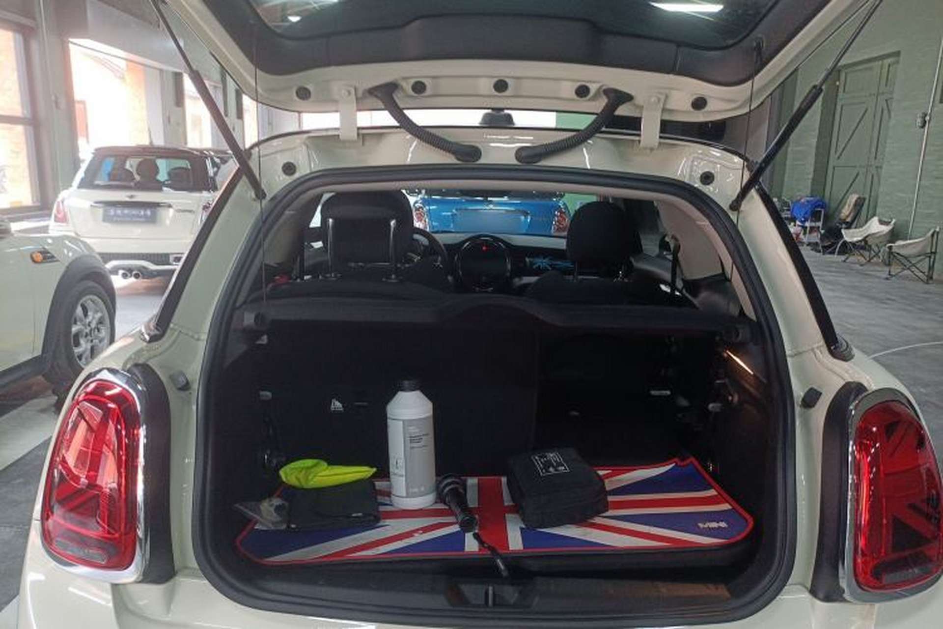 Used MINI 2018 1.5T COOPER Classic Edition Trunk