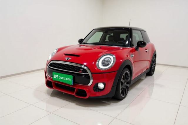 Used MINI 2018 2.0T COOPER S Racing Edition 5-door model