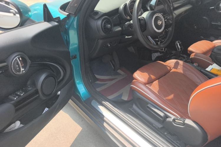 Used MINI 2018 1.5T COOPER CABRIO Artist Driver Seat