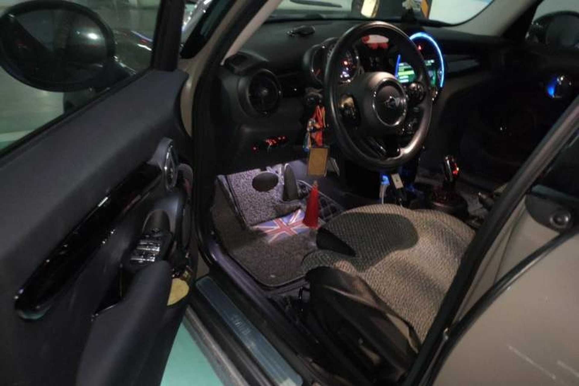 Used MINI 2018 1.5T COOPER Classic Edition Five-Door Version Driver Seat