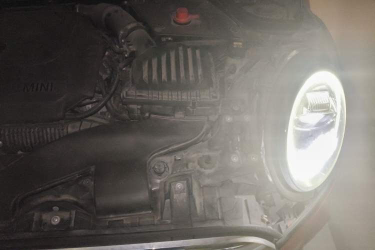 Used MINI 2018 2.0T COOPER S Racing Edition 5-door model Engine Bay Left