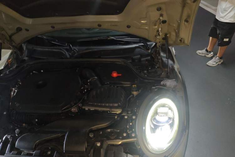 Used MINI 2018 2.0T COOPER S Classic Edition Engine Bay Left