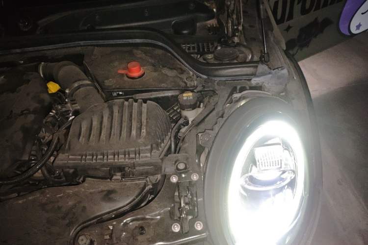 Used MINI 2018 1.5T COOPER Classic Edition Five-Door Version Engine Bay Left