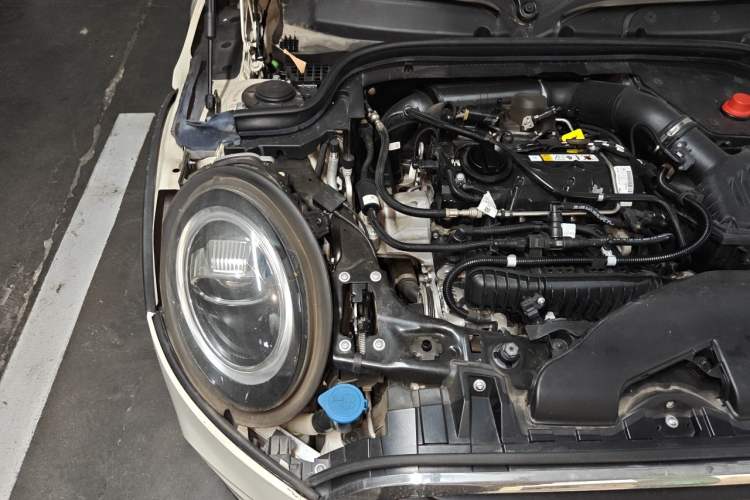 Used MINI 2018 1.5T COOPER Classic Edition Five-Door Version Engine Bay Right