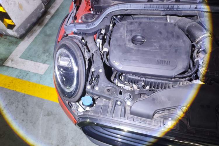 Used MINI 2018 1.5T COOPER Classic Edition Five-Door Version Engine Bay Right