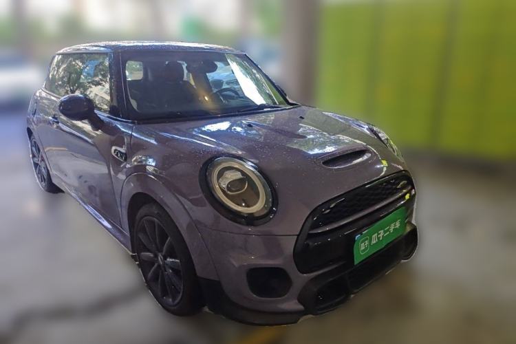 Used MINI 2018 2.0T COOPER S Classic Edition Front Right 45 Deg