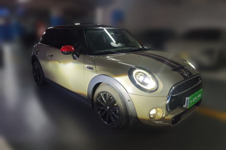 Used MINI 2018 2.0T COOPER S Classic Edition Front Right 45 Deg