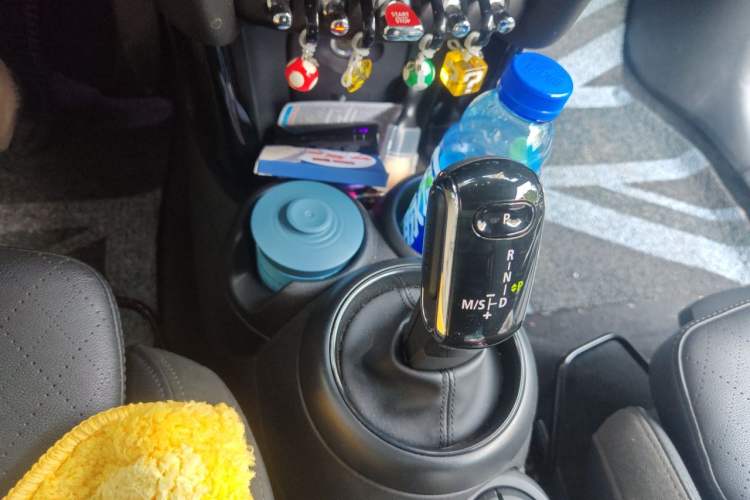 Used MINI 2018 1.5T COOPER CABRIO Classic Edition Gear Lever