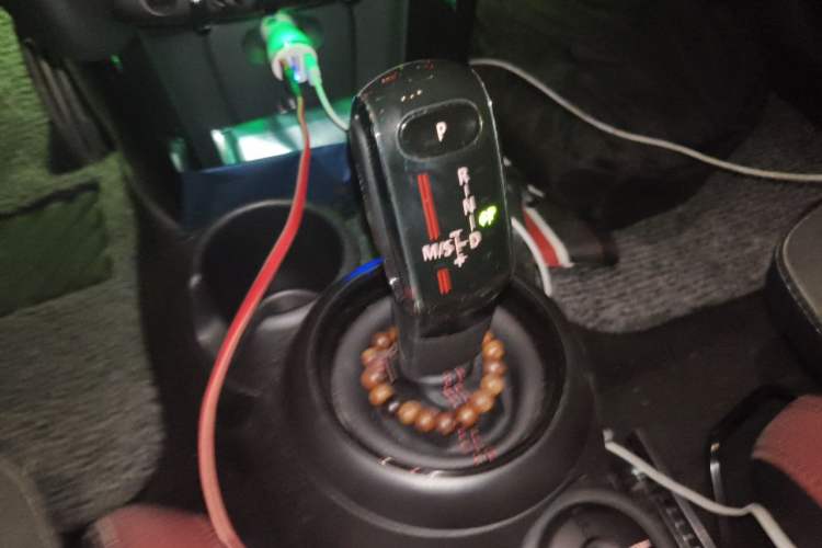 Used MINI 2018 2.0T COOPER S Racing Edition 5-door model Gear Lever