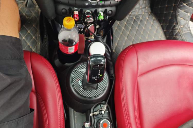 Used MINI 2018 1.5T ONE PLUS Gear Lever
