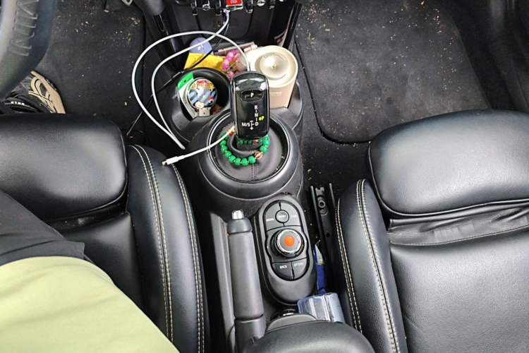 Used MINI 2018 1.5T COOPER Classic Edition Gear Lever