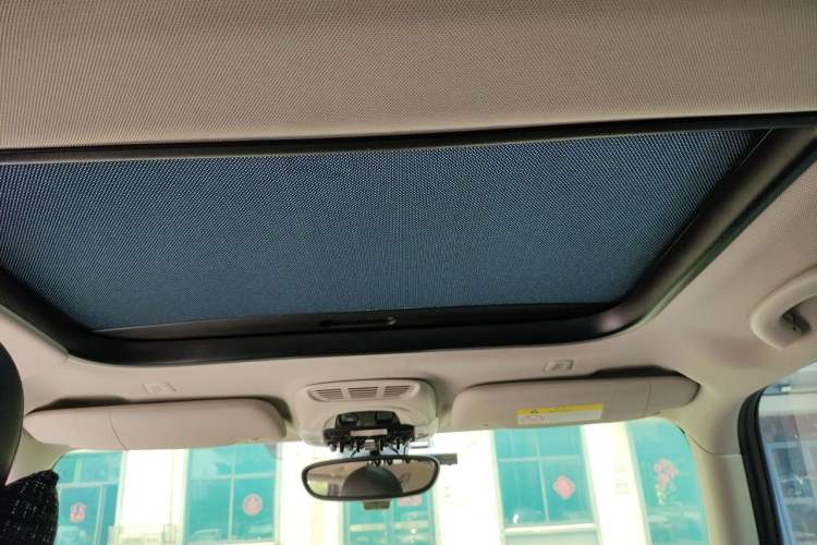 Used MINI 2018 1.5T COOPER Artist Headliner
