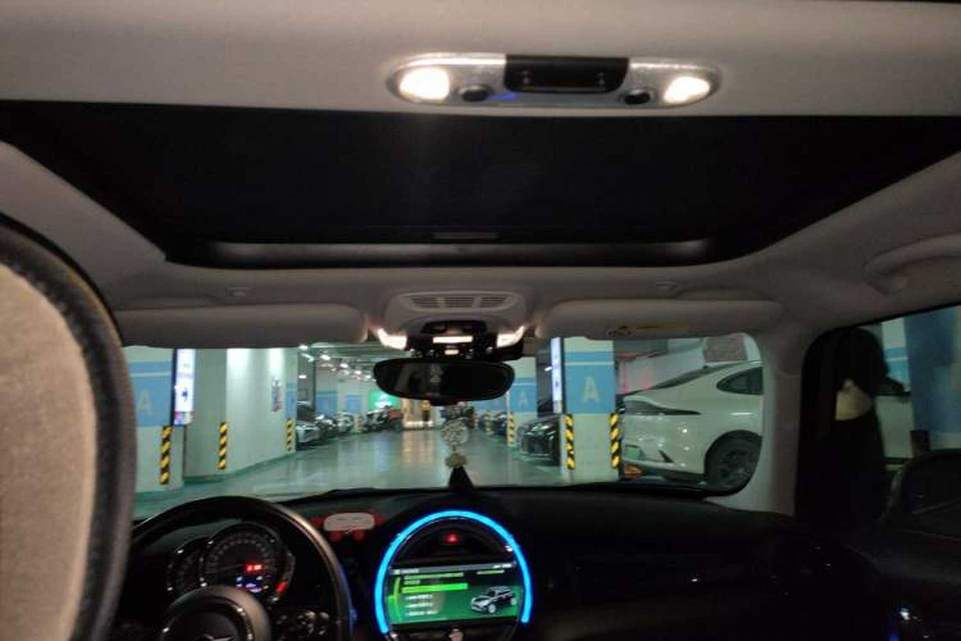 Used MINI 2018 1.5T COOPER Classic Edition Five-Door Version Headliner