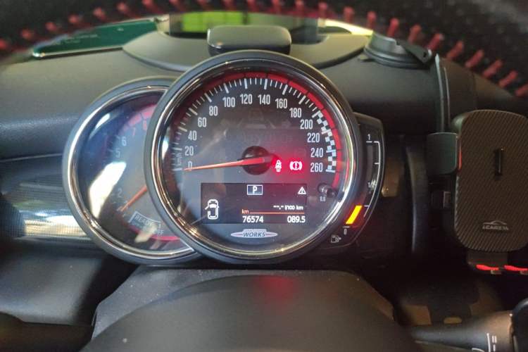 Used MINI 2018 2.0T COOPER S Classic Edition Instrument Cluster