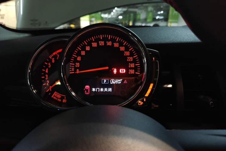 Used MINI 2018 1.5T COOPER Classic Edition Five-Door Version Instrument Cluster