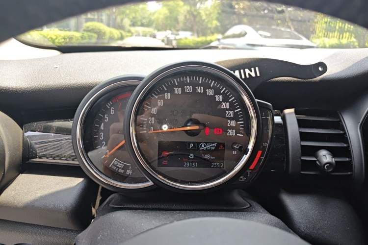 Used MINI 2018 1.5T COOPER Classic Edition Instrument Cluster