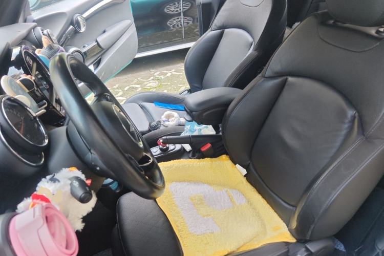 Used MINI 2018 1.5T COOPER CABRIO Classic Edition Left Front Seat