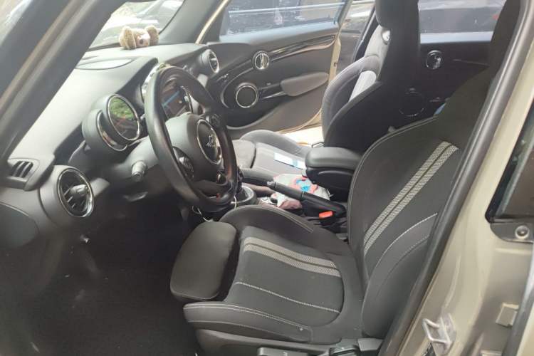 Used MINI 2018 1.5T COOPER Racing Edition Five-Door Version Left Front Seat
