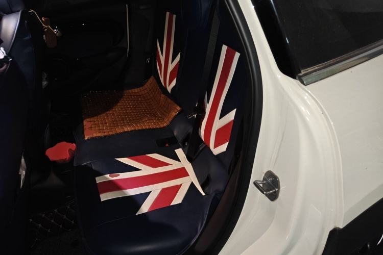 Used MINI 2018 1.5T COOPER Classic Edition Five-Door Version Left Rear Seat