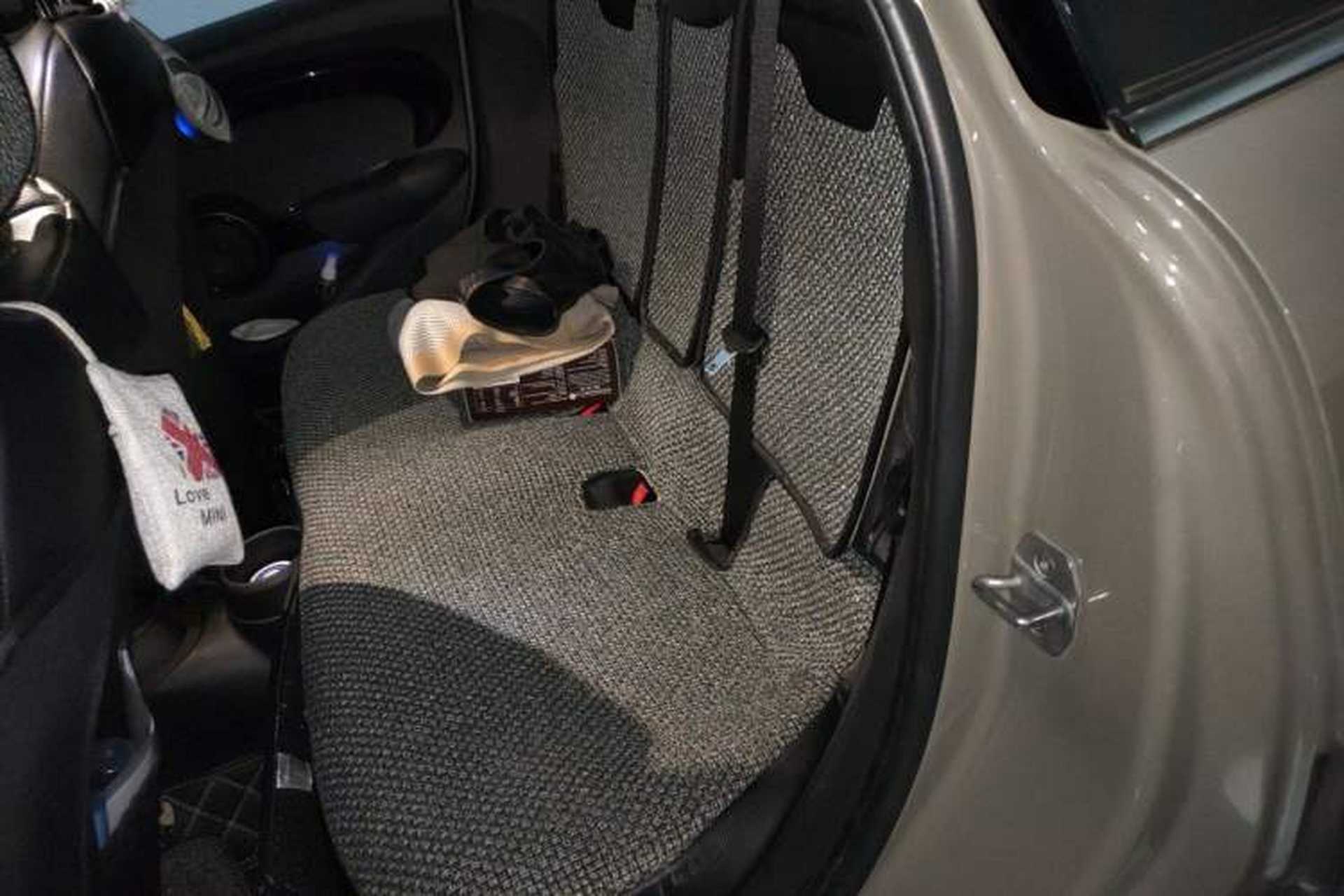 Used MINI 2018 1.5T COOPER Classic Edition Five-Door Version Left Rear Seat