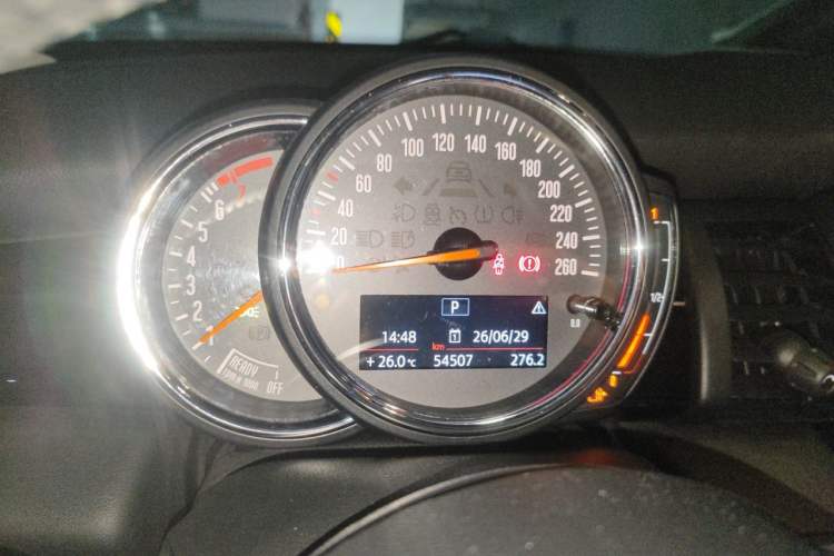 Used MINI 2018 1.5T COOPER Classic Edition Odometer Close Up