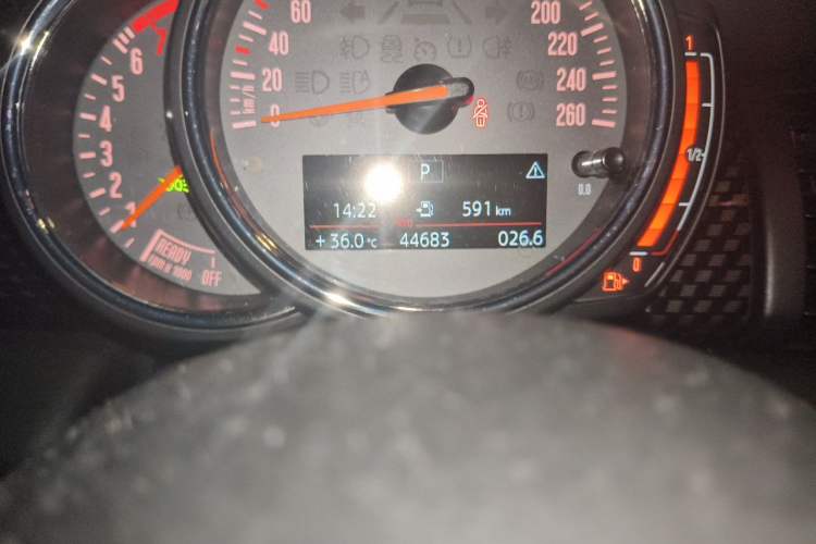 Used MINI 2018 2.0T COOPER S Racing Edition 5-door model Odometer Close Up