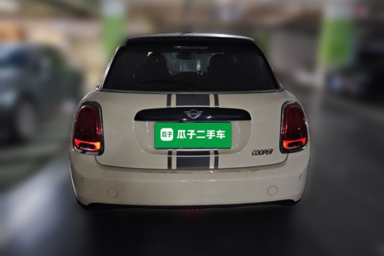 Used MINI 2018 1.5T COOPER Classic Edition Five-Door Version Rear