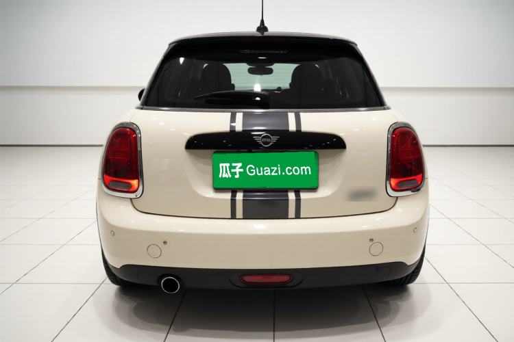 Used MINI 2018 1.5T COOPER Classic Edition Five-Door Version Rear