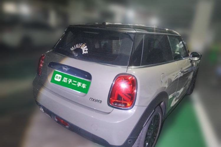 Used MINI 2018 1.5T COOPER Classic Edition Rear Right 45 Deg