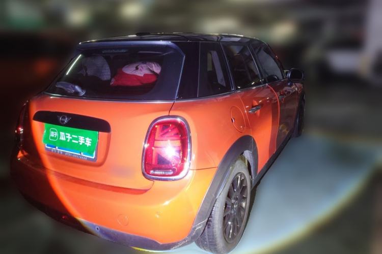 Used MINI 2018 1.5T COOPER Classic Edition Five-Door Version Rear Right 45 Deg