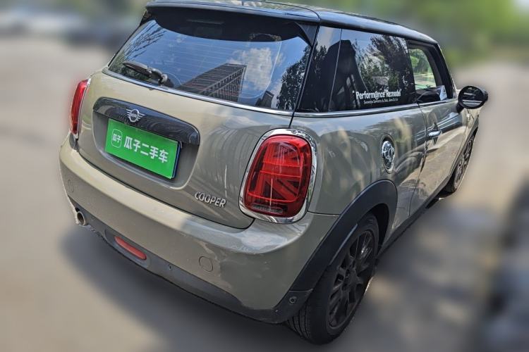 Used MINI 2018 1.5T COOPER Classic Edition Rear Right 45 Deg