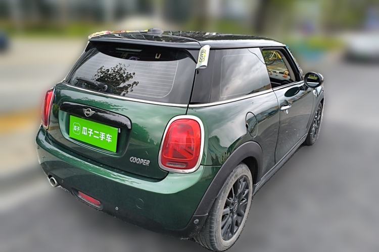Used MINI 2018 1.5T COOPER Classic Edition Rear Right 45 Deg