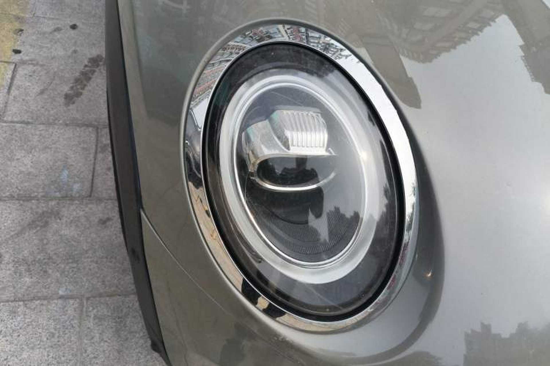 Used MINI 2018 1.5T COOPER Classic Edition Five-Door Version Right Front Headlight