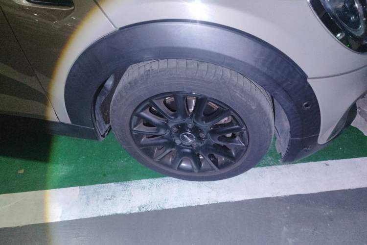 Used MINI 2018 1.5T COOPER Classic Edition Right Front Wheel Hub