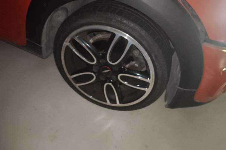 Used MINI 2018 2.0T COOPER S Racing Edition 5-door model Right Front Wheel Hub