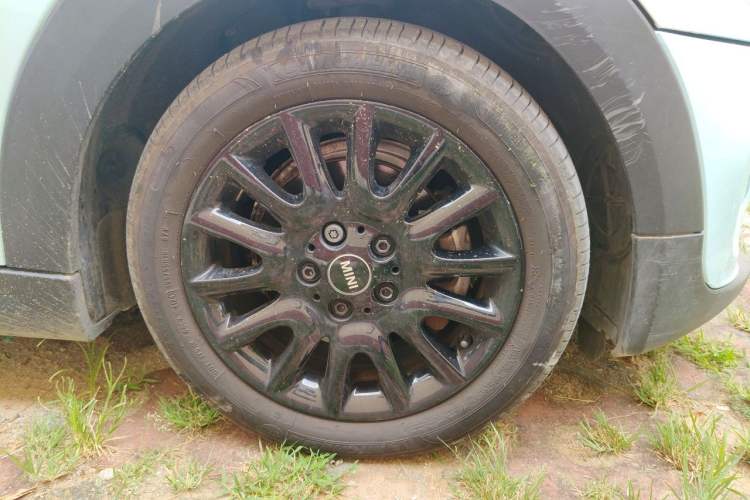 Used MINI 2018 1.5T COOPER Classic Edition Right Front Wheel Hub