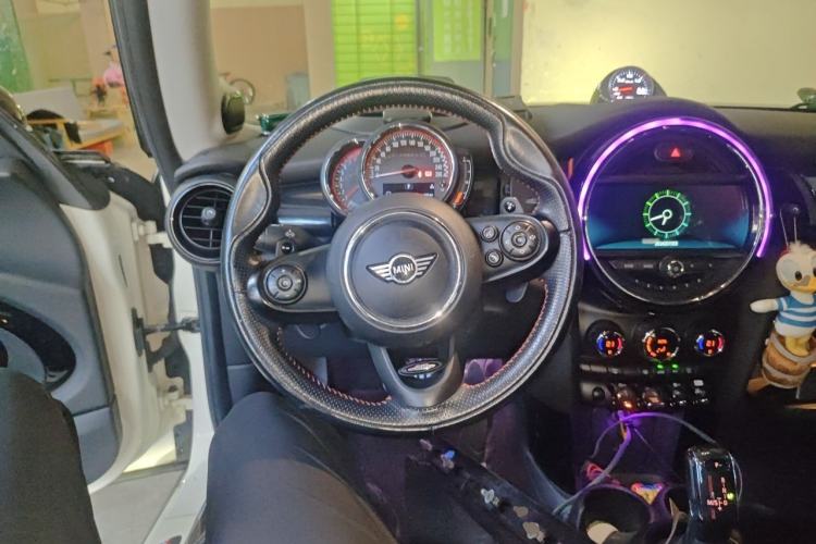 Used MINI 2018 2.0T COOPER S Classic Edition Steering Wheel