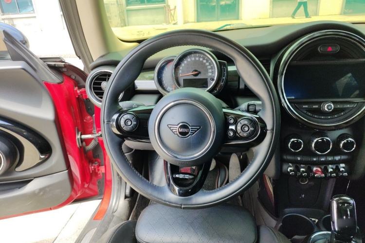 Used MINI 2018 1.5T COOPER Artist Steering Wheel