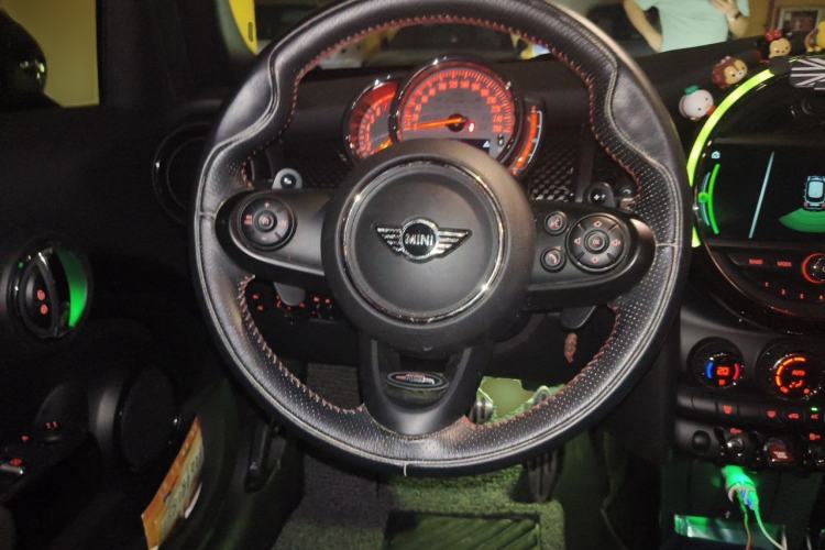 Used MINI 2018 2.0T COOPER S Racing Edition 5-door model Steering Wheel