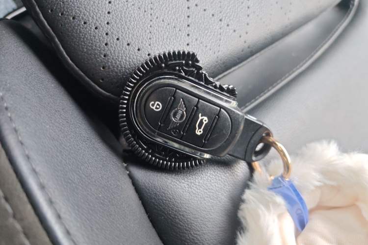 Used MINI 2018 1.5T COOPER CABRIO Classic Edition Vehicle Key
