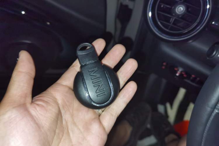 Used MINI 2018 1.5T COOPER Artist Vehicle Key