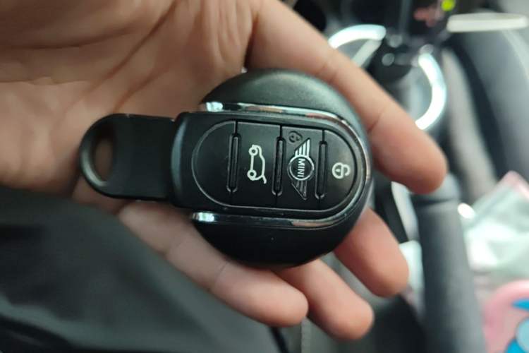 Used MINI 2018 1.5T COOPER Racing Edition Five-Door Version Vehicle Key