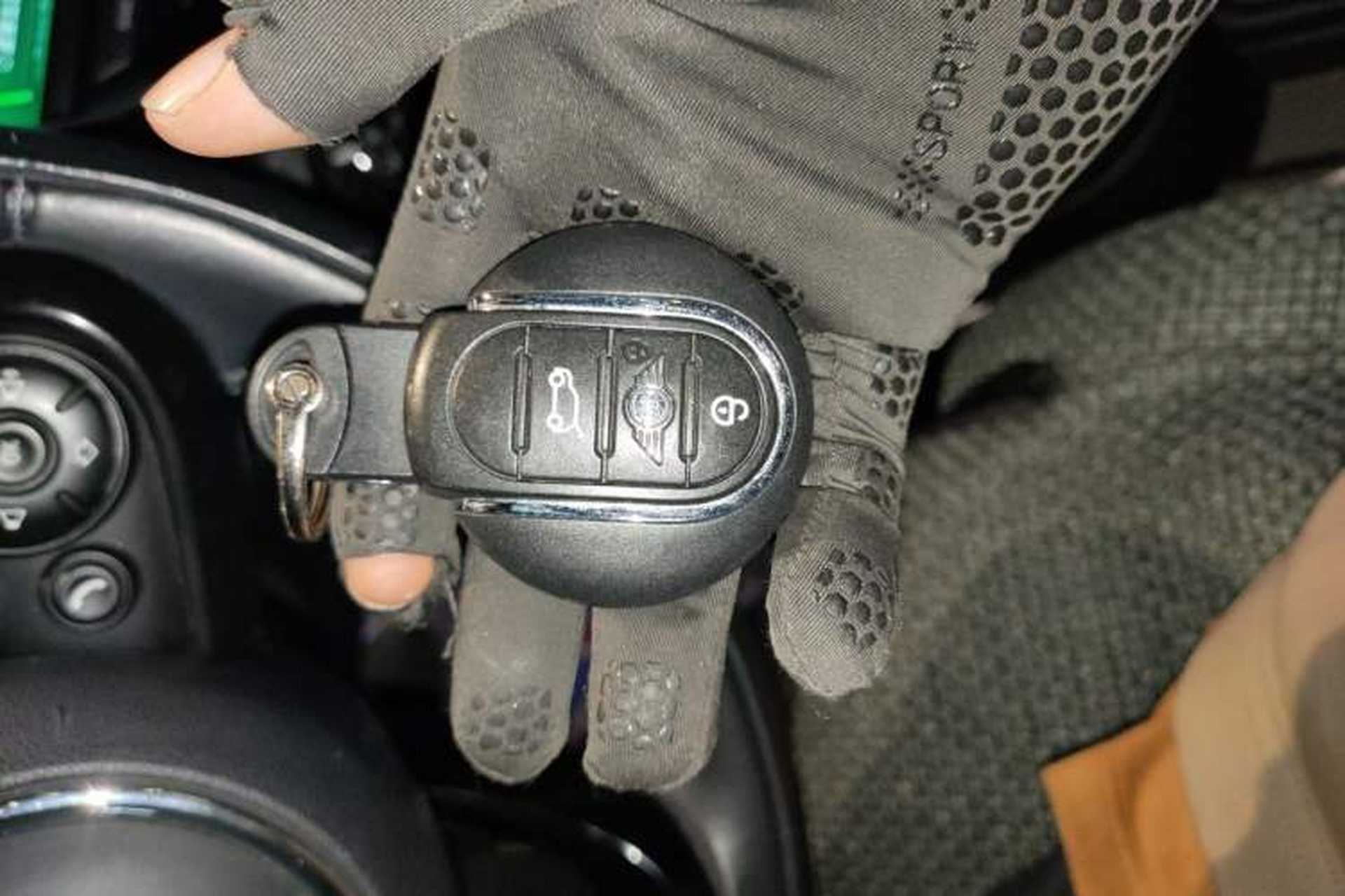 Used MINI 2018 1.5T COOPER Classic Edition Five-Door Version Vehicle Key