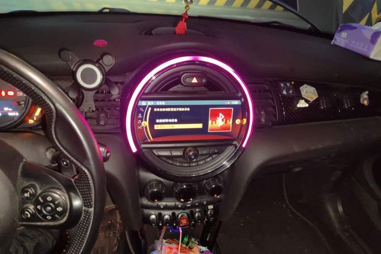 Used MINI 2018 2.0T COOPER S Classic Edition Audio And AC Panel