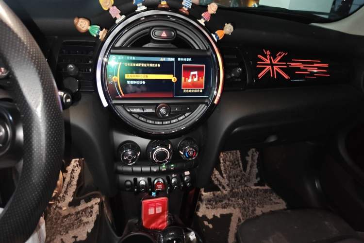 Used MINI 2018 1.5T COOPER Classic Edition Audio And AC Panel